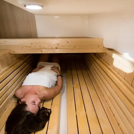 Jacht Motorowy Balt Tytan 918 - 2 Kabinowy Sauna Botel Wilkasy (Gizycko)